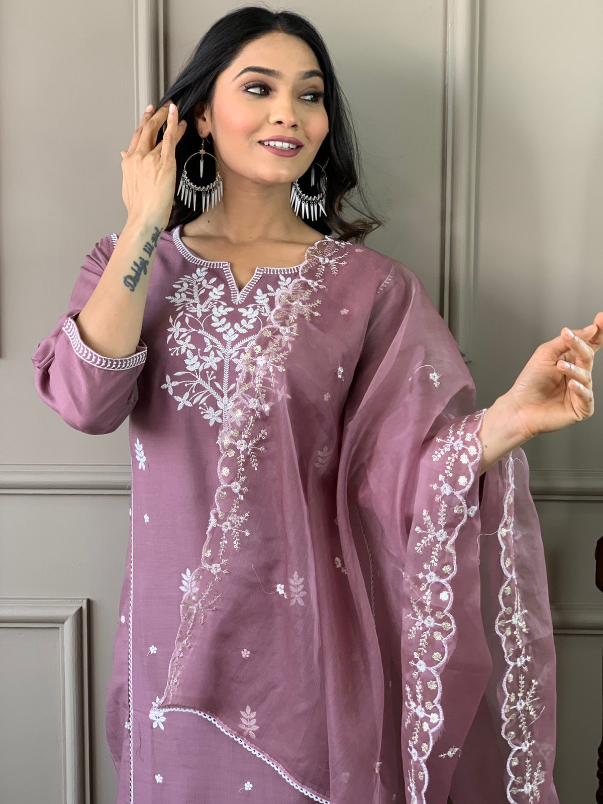 Premium Heavy rayon fabric Embroidery work kurta pent set